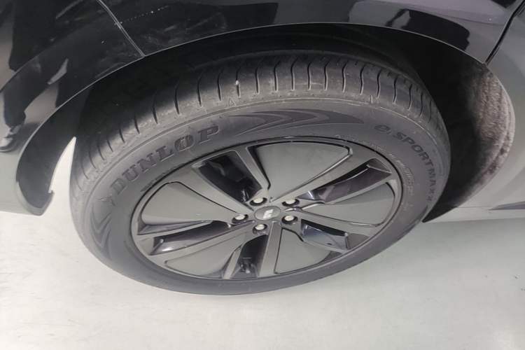 Used Li Auto L6 2024 Pro Model Right Rear Wheel Hub