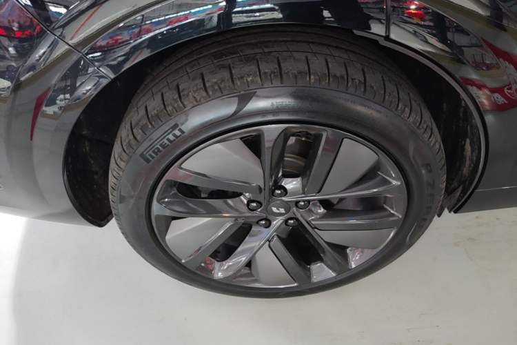 Used Li Auto L6 2024 Max Right Rear Wheel Hub