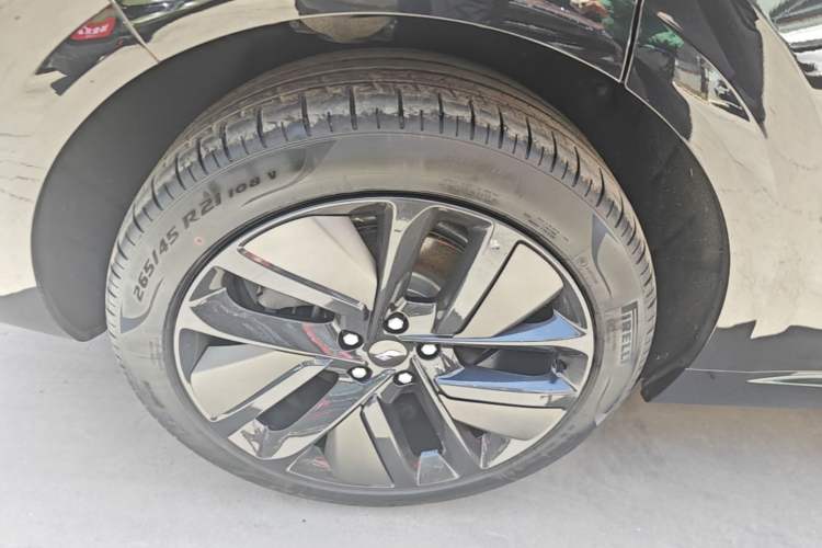 Used Li Auto L6 2024 Pro Model Right Rear Wheel Hub