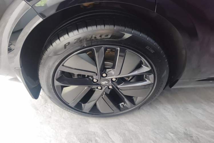 Used Li Auto L6 2024 Max Right Rear Wheel Hub