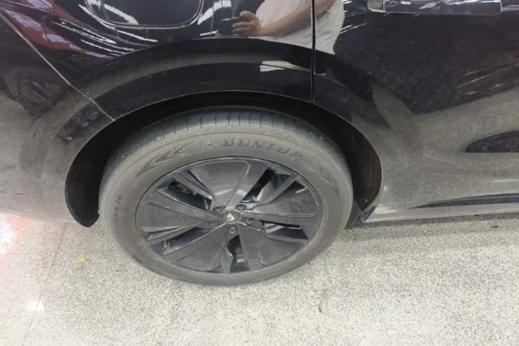 Used Li Auto L6 2024 Pro Model Right Rear Wheel Hub