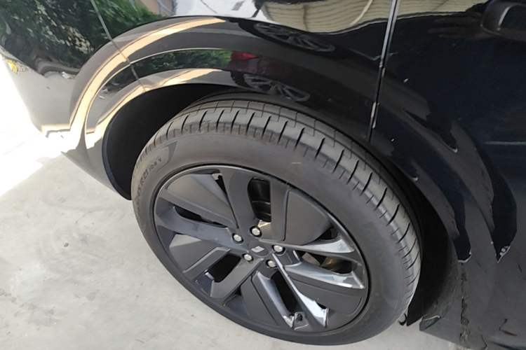 Used Li Auto L6 2024 Pro Model Right Rear Wheel Hub
