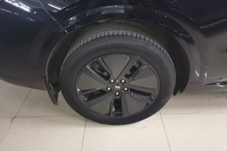 Used Li Auto L6 2024 Pro Model Right Rear Wheel Hub