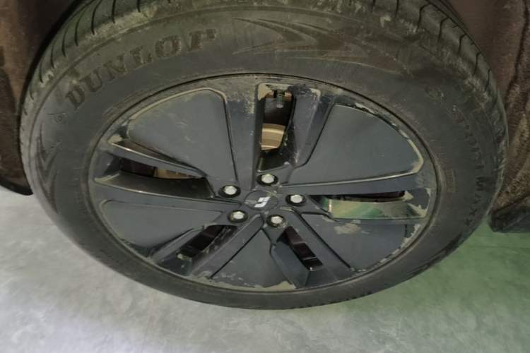 Used Li Auto L6 2024 Pro Model Right Rear Wheel Hub