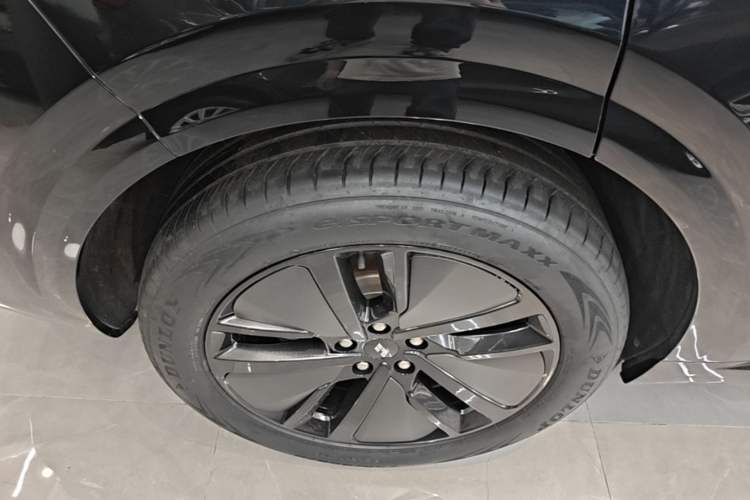 Used Li Auto L6 2024 Pro Model Right Rear Wheel Hub
