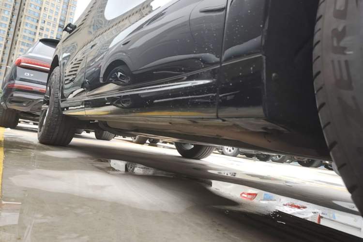 Used Li Auto L6 2024 Pro Model Right Side Sill