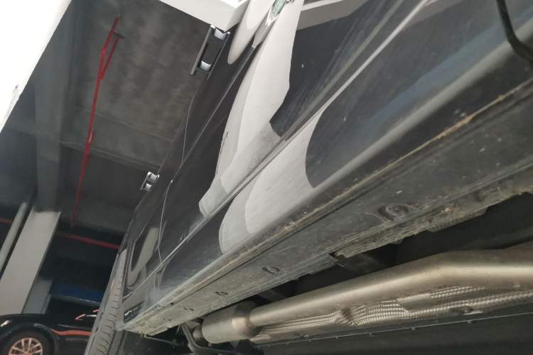 Used Li Auto L6 2024 Pro Model Right Side Sill