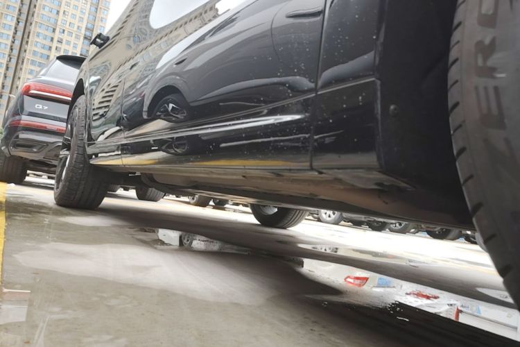 Used Li Auto L6 2024 Pro Model Right Side Sill