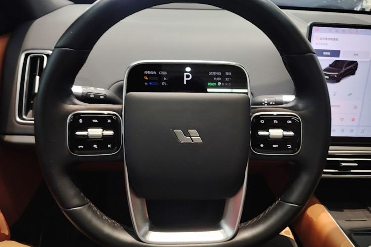 Used Li Auto L6 2024 Pro Model Steering Wheel