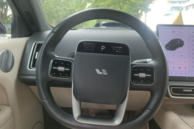 Used Li Auto L6 2024 Pro Model Steering Wheel