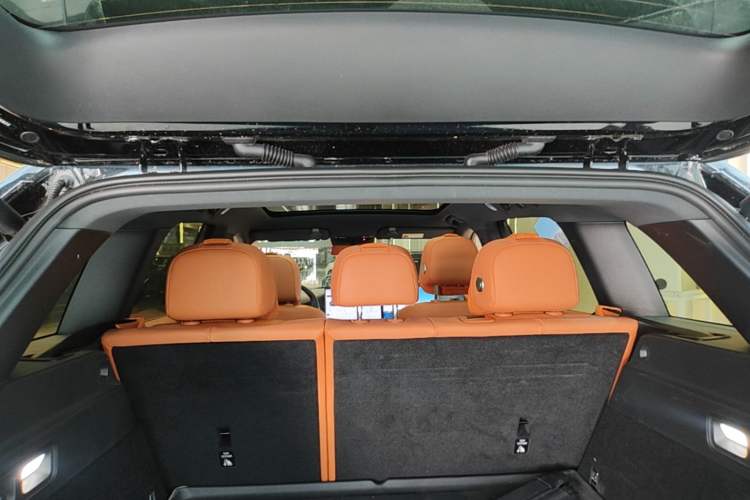 Used Li Auto L6 2024 Pro Model Trunk