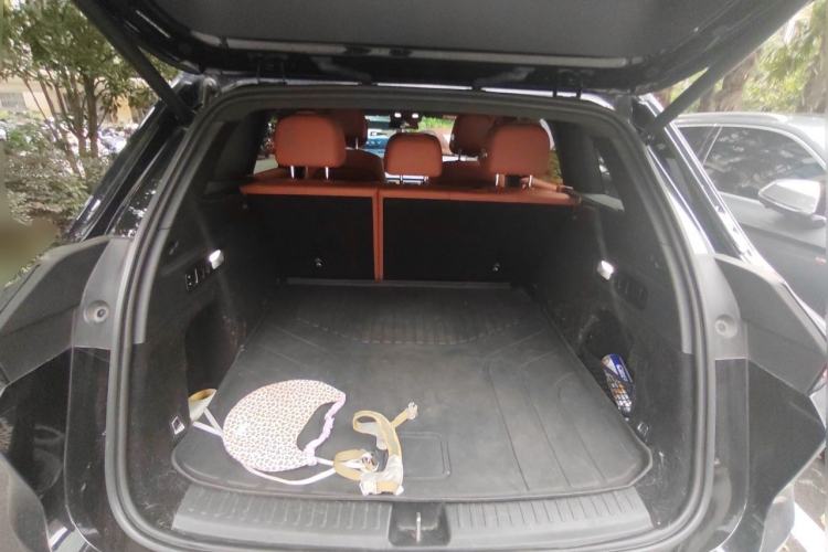 Used Li Auto L6 2024 Pro Model Trunk