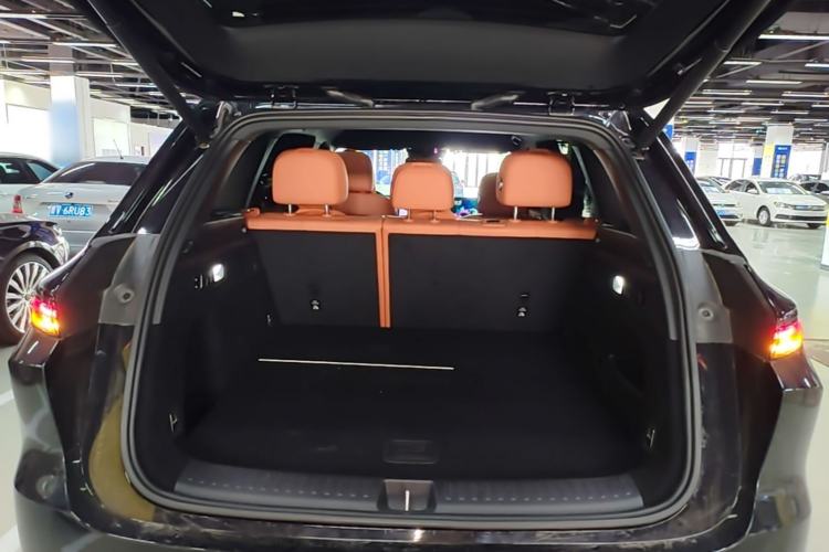 Used Li Auto L6 2024 Pro Model Trunk