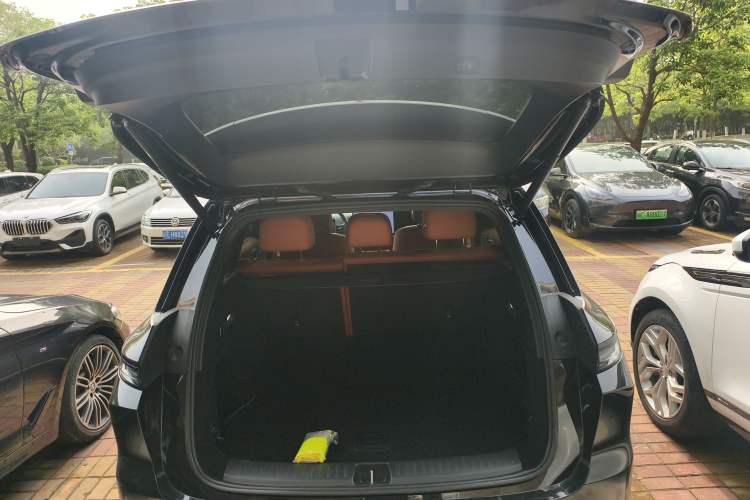 Used Li Auto L6 2024 Pro Model Trunk