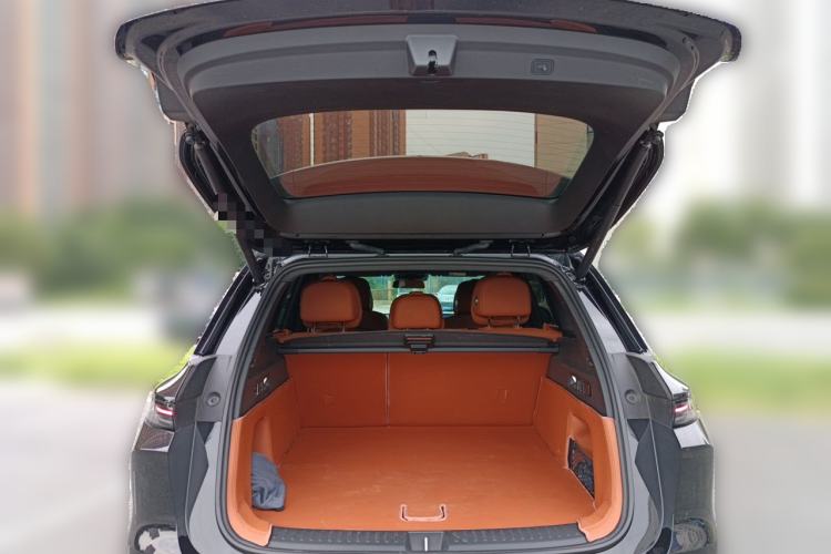 Used Li Auto L6 2024 Pro Model Trunk