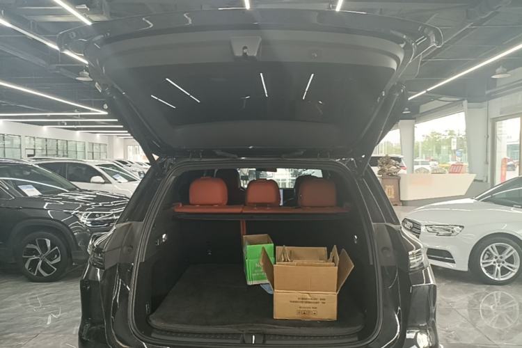 Used Li Auto L6 2024 Pro Model Trunk