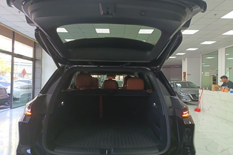 Used Li Auto L6 2024 Pro Model Trunk