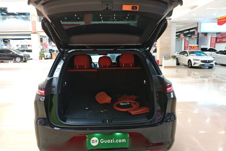 Used Li Auto L6 2024 Pro Model Trunk