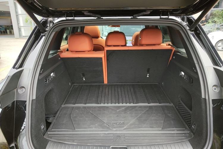 Used Li Auto L6 2024 Pro Model Trunk
