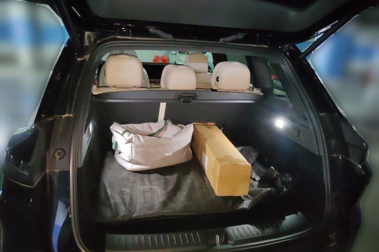 Used Li Auto L6 2024 Pro Model Trunk