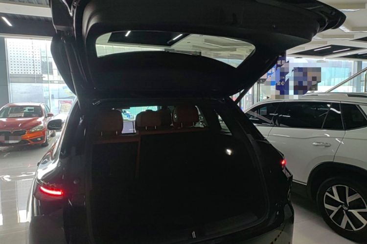 Used Li Auto L6 2024 Pro Model Trunk