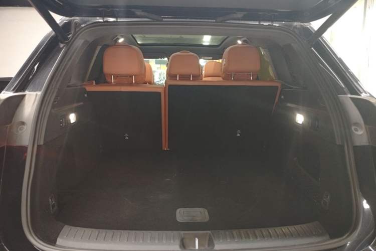 Used Li Auto L6 2024 Pro Model Trunk