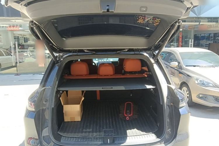 Used Li Auto L6 2024 Pro Model Trunk