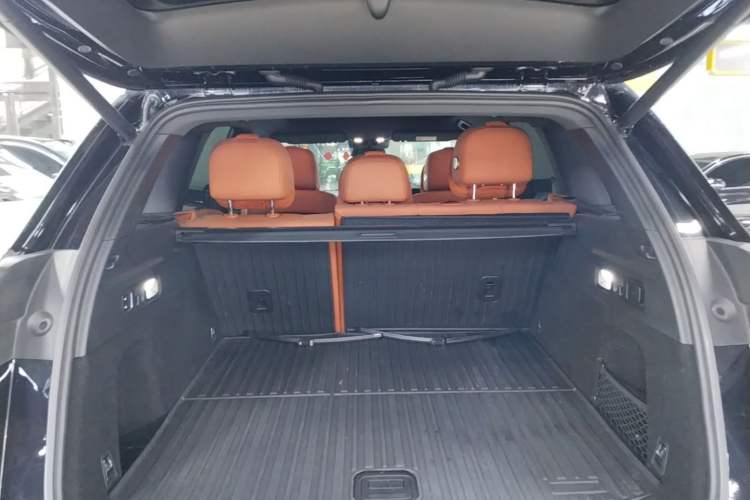 Used Li Auto L6 2024 Pro Model Trunk