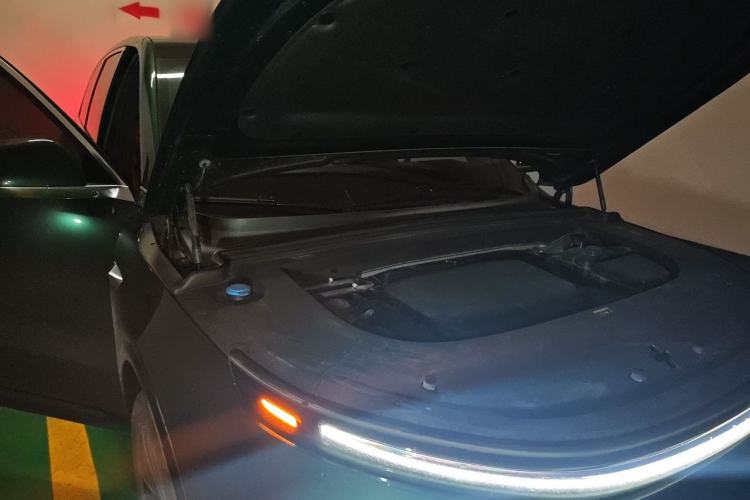 Used Li Auto L6 2024 Pro Model Engine Bay Right