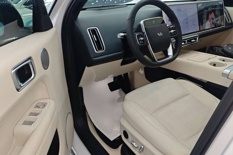 Used Li Auto L6 2024 Pro Model Interior 3
