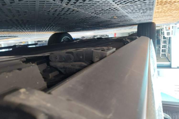 Used Li Auto L6 2024 Pro Model Left Side Sill