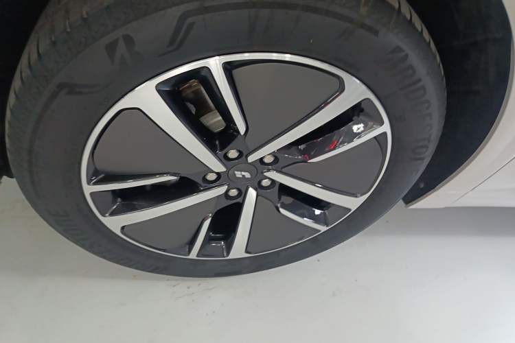 Used Li Auto L6 2024 Max Left Front Wheel Hub