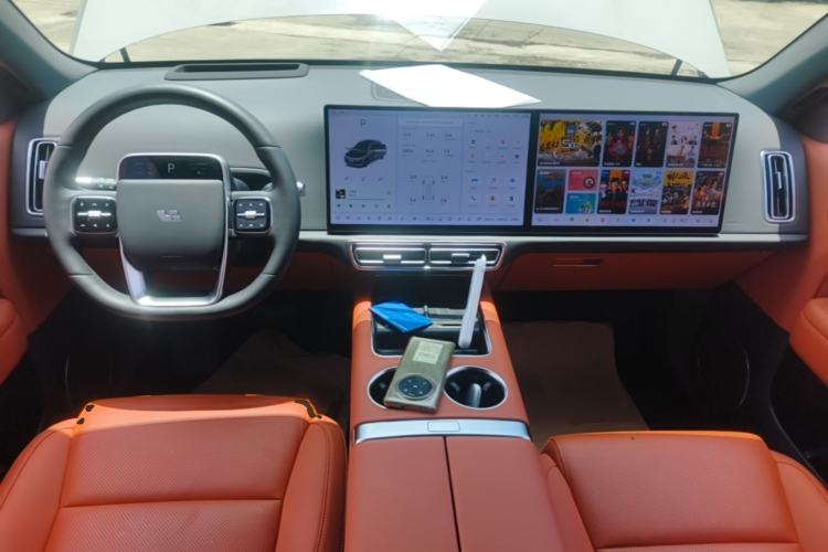 Used Li Auto L6 2024 Pro Model Center Console