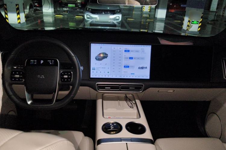 Used Li Auto L6 2024 Pro Model Center Console
