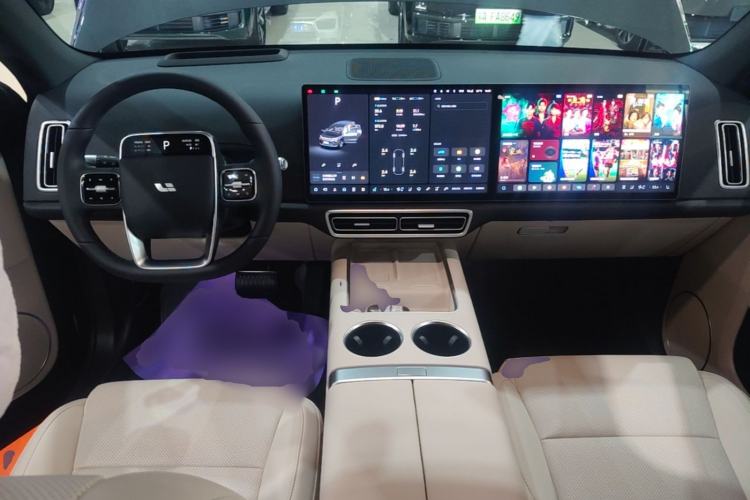 Used Li Auto L6 2024 Pro Model Center Console