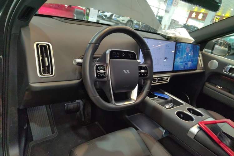 Used Li Auto L6 2024 Pro Model Center Console