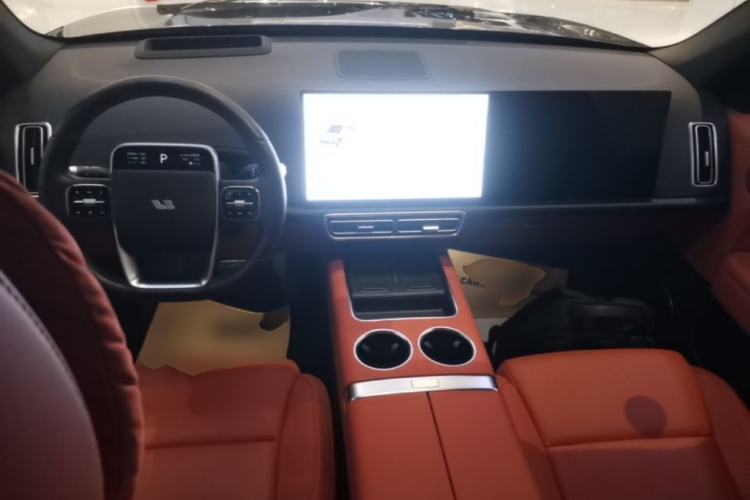 Used Li Auto L6 2024 Max Center Console