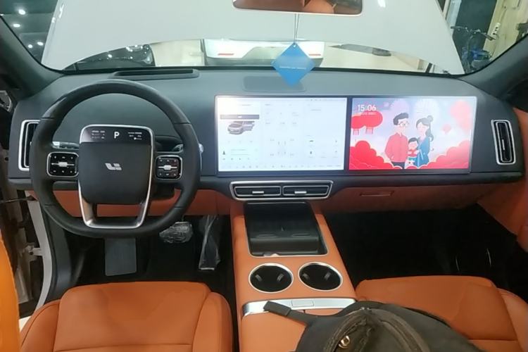 Used Li Auto L6 2024 Pro Model Center Console