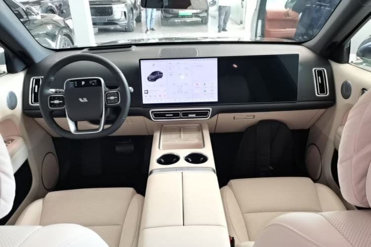 Used Li Auto L6 2024 Pro Model Center Console