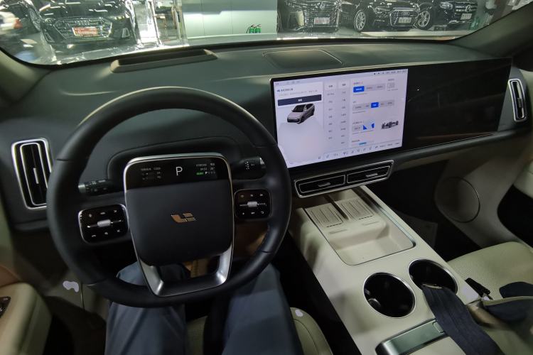 Used Li Auto L6 2024 Max Center Console