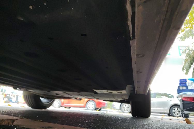 Used Li Auto L6 2024 Pro Model Chassis Front Left