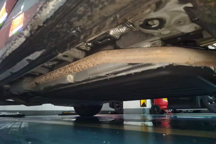 Used Li Auto L6 2024 Pro Model Chassis Front Right