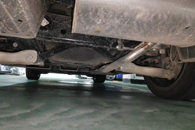 Used Li Auto L6 2024 Pro Model Chassis Rear
