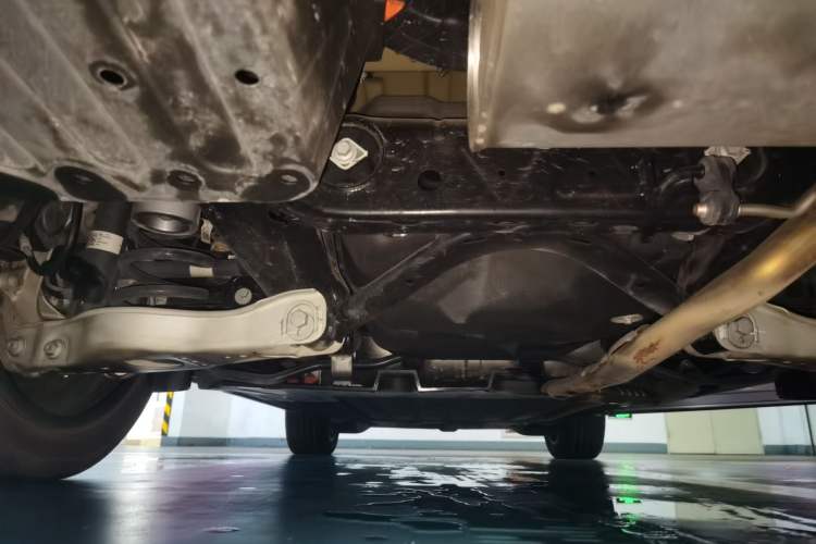 Used Li Auto L6 2024 Pro Model Chassis Rear