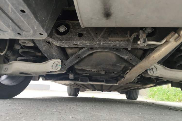 Used Li Auto L6 2024 Pro Model Chassis Rear
