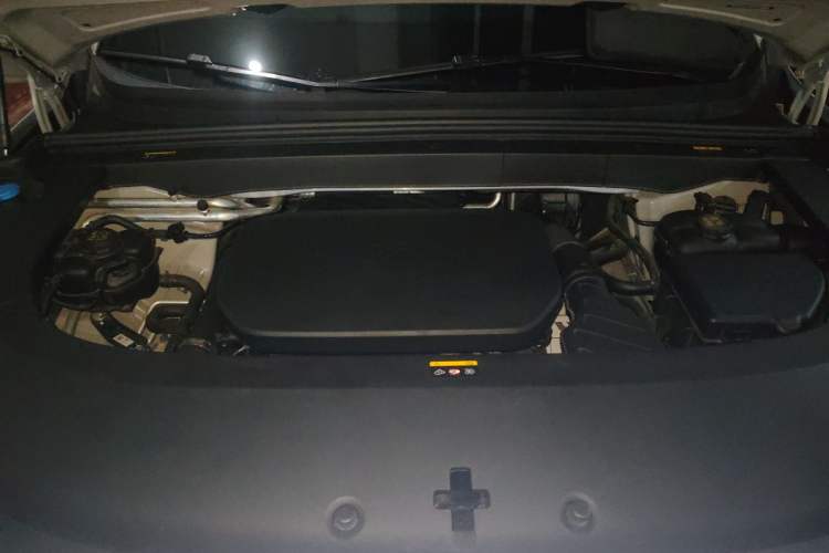 Used Li Auto L6 2024 Pro Model Engine Bay
