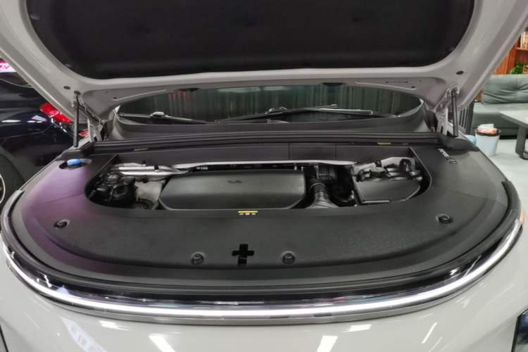 Used Li Auto L6 2024 Pro Model Engine Bay