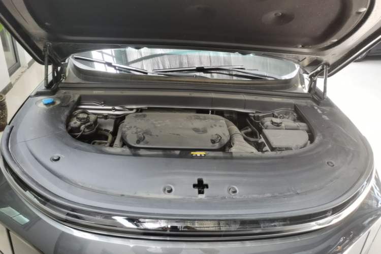 Used Li Auto L6 2024 Pro Model Engine Bay