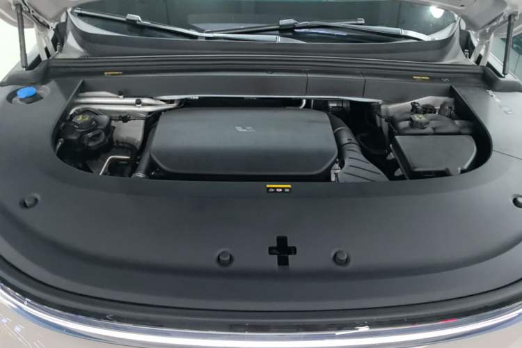 Used Li Auto L6 2024 Pro Model Engine Bay