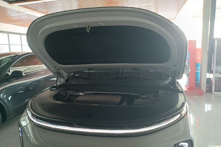 Used Li Auto L6 2024 Pro Model Engine Bay